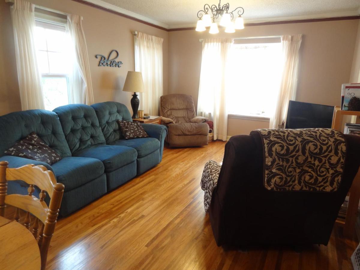 Covered By Faith Rentals -Storybook Home Rochester Esterno foto